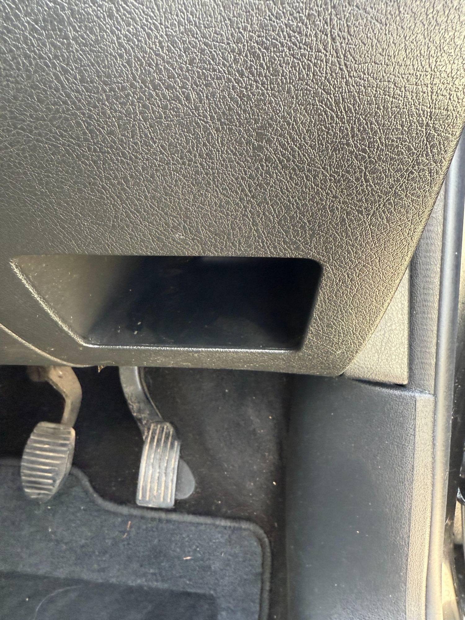 Used Peugeot 207 2010 for sale - 76377935: Photo 25