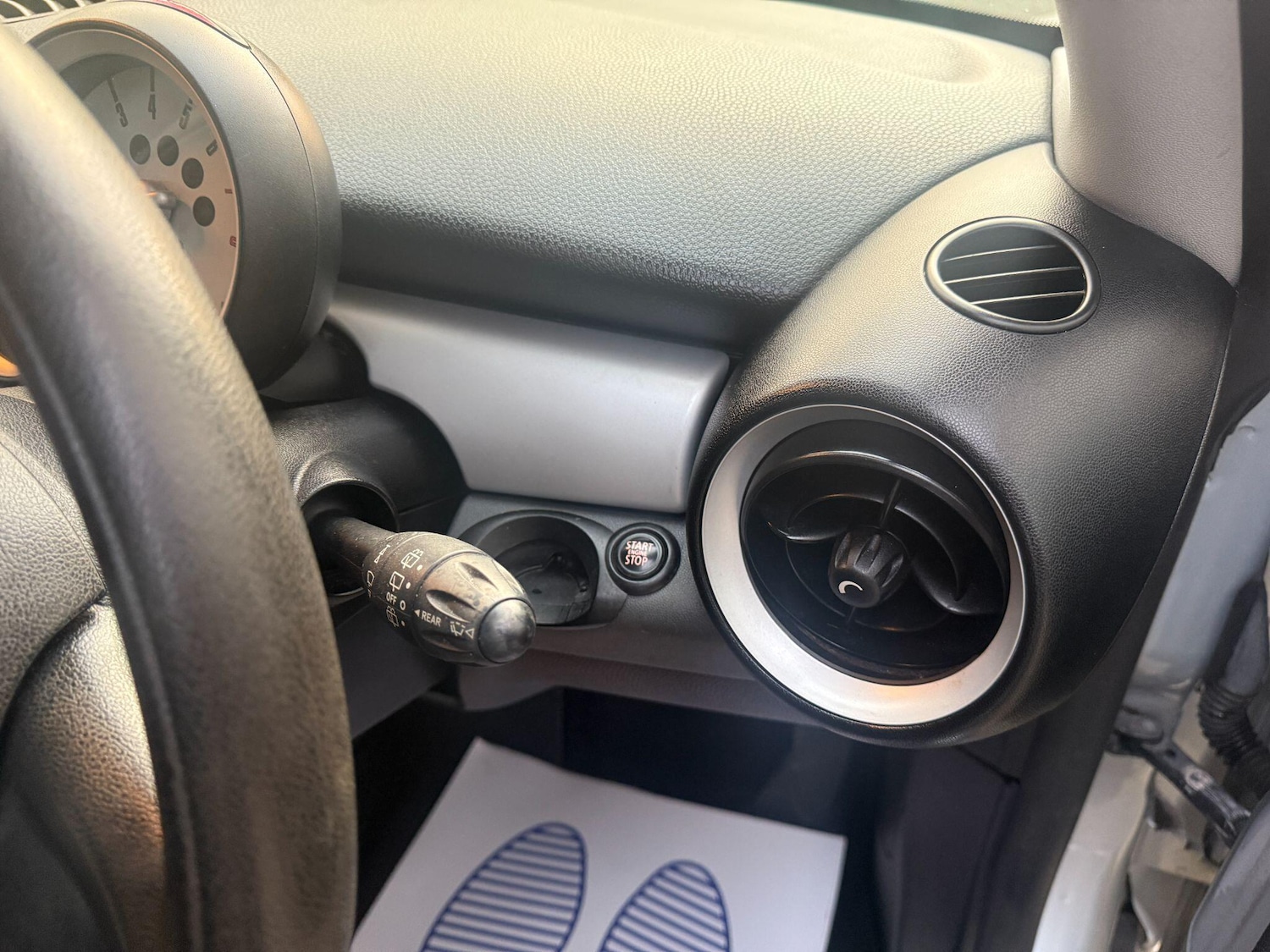 Used MINI Hatch 2009 for sale - 76370376: Photo 12