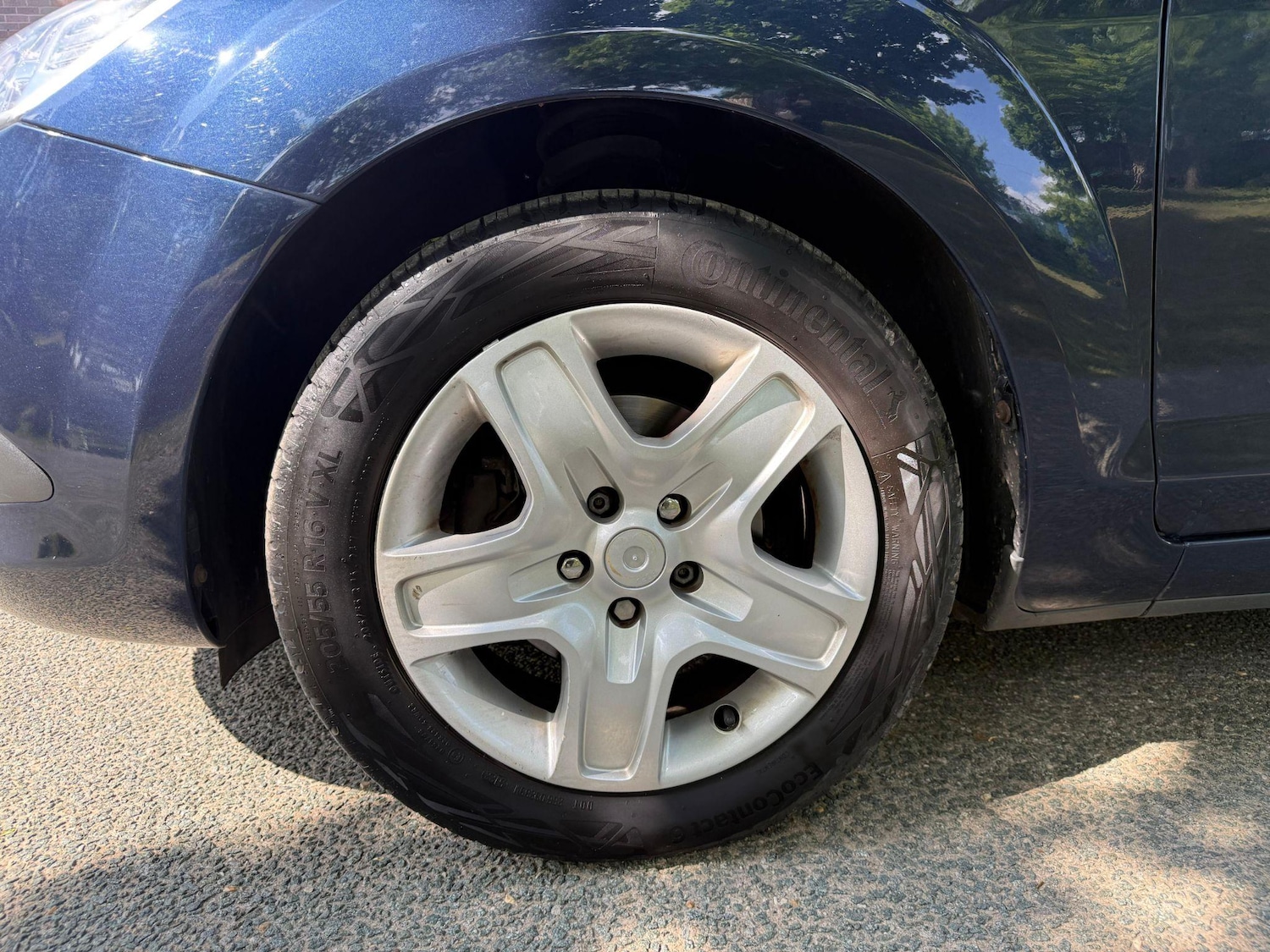 Used Ford Focus 2010 for sale - 76378002: Photo 21