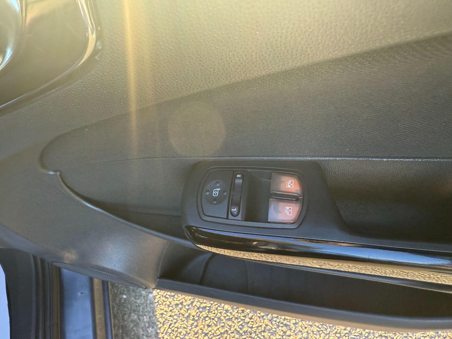 Used Vauxhall Corsa 2007 for sale - 76377598: Photo 20