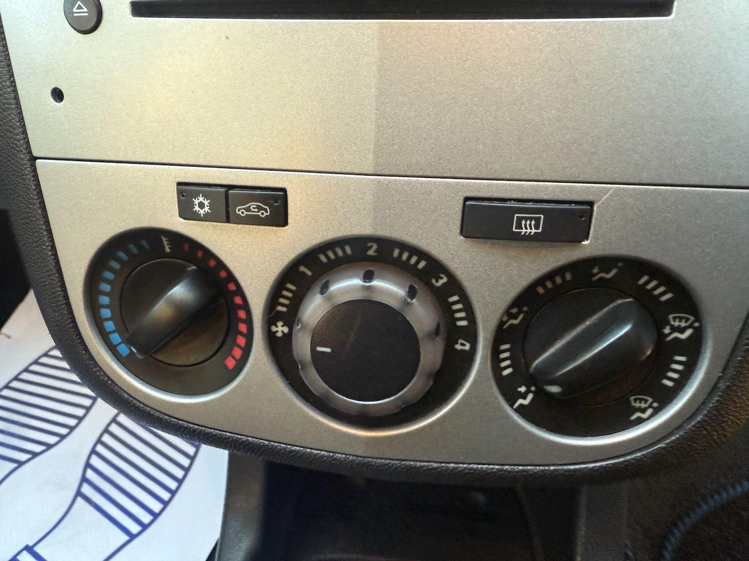 Used Vauxhall Corsa 2007 for sale - 76377598: Photo 26