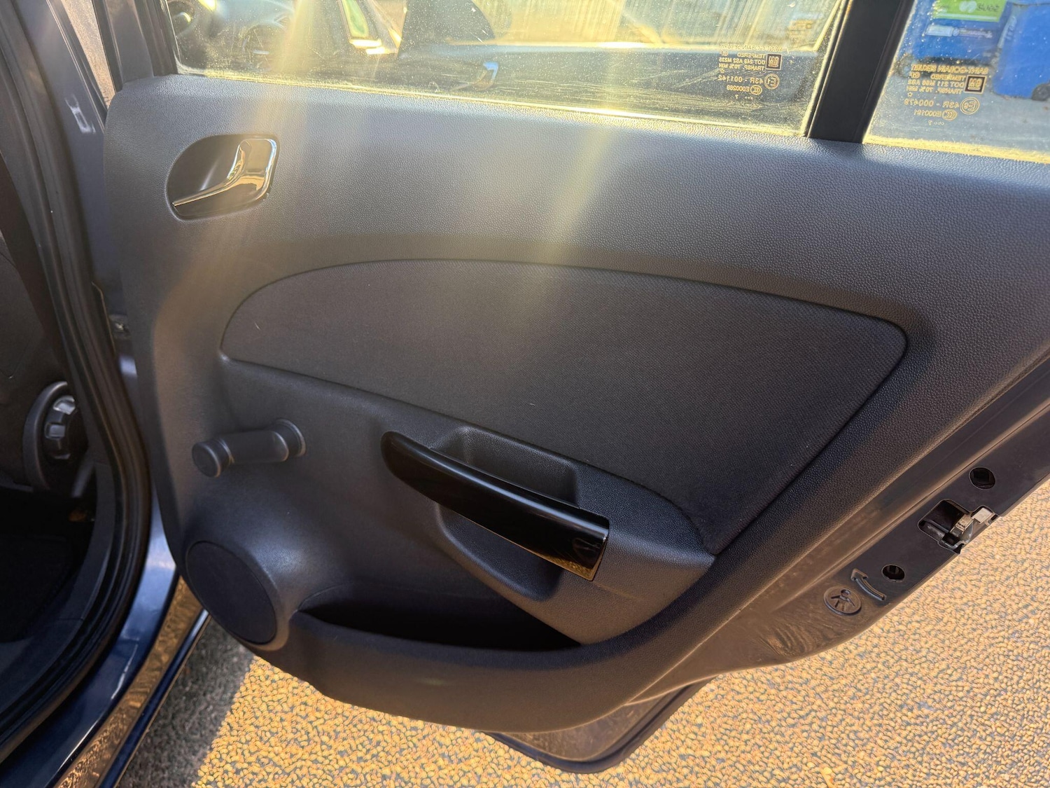 Used Vauxhall Corsa 2007 for sale - 76377598: Photo 30