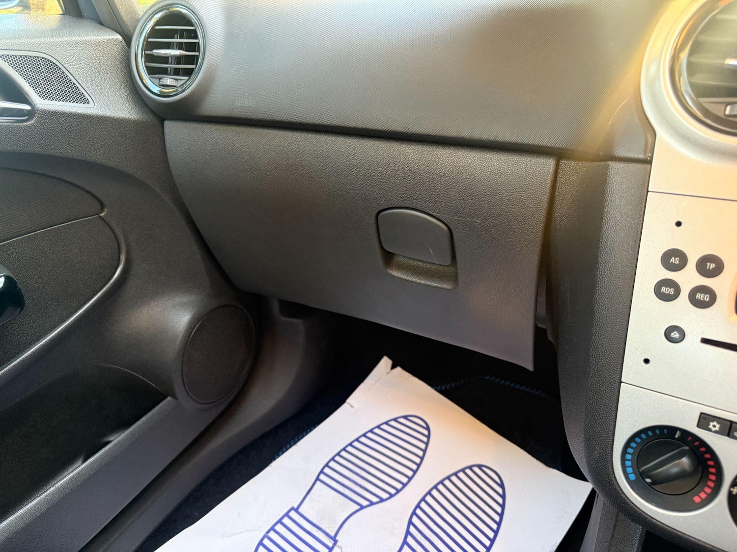 Used Vauxhall Corsa 2007 for sale - 76377598: Photo 47