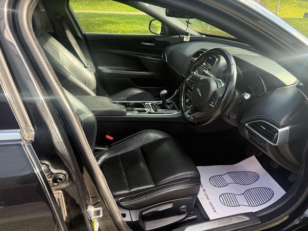 Used Jaguar XE 2015 for sale - 76306728: Photo 13