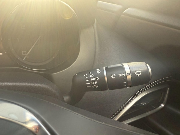 Used Jaguar XE 2015 for sale - 76306728: Photo 30
