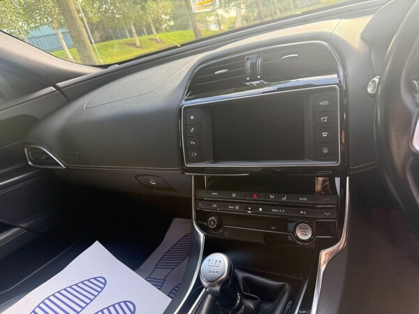 Used Jaguar XE 2015 for sale - 76306728: Photo 43