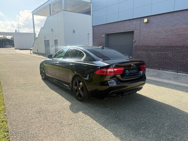 Used Jaguar XE 2015 for sale - 76306728: Photo 4