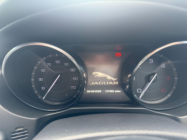 Used Jaguar XE 2015 for sale - 76306728: Photo 50
