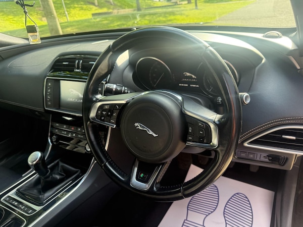 Used Jaguar XE 2015 for sale - 76306728: Photo 55