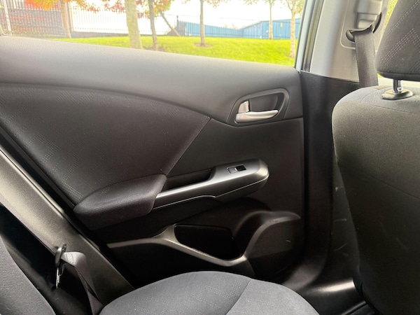 Used Honda Civic 2014 for sale - 76199809: Photo 29