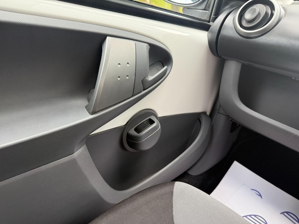 Used Citroen C1 2011 for sale - 75268612: Photo 15