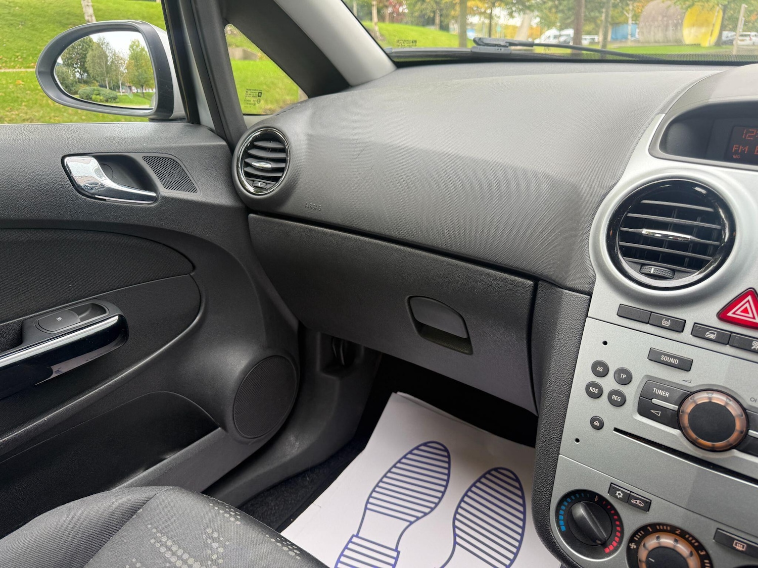 Used Vauxhall Corsa 2014 for sale - 76377281: Photo 18