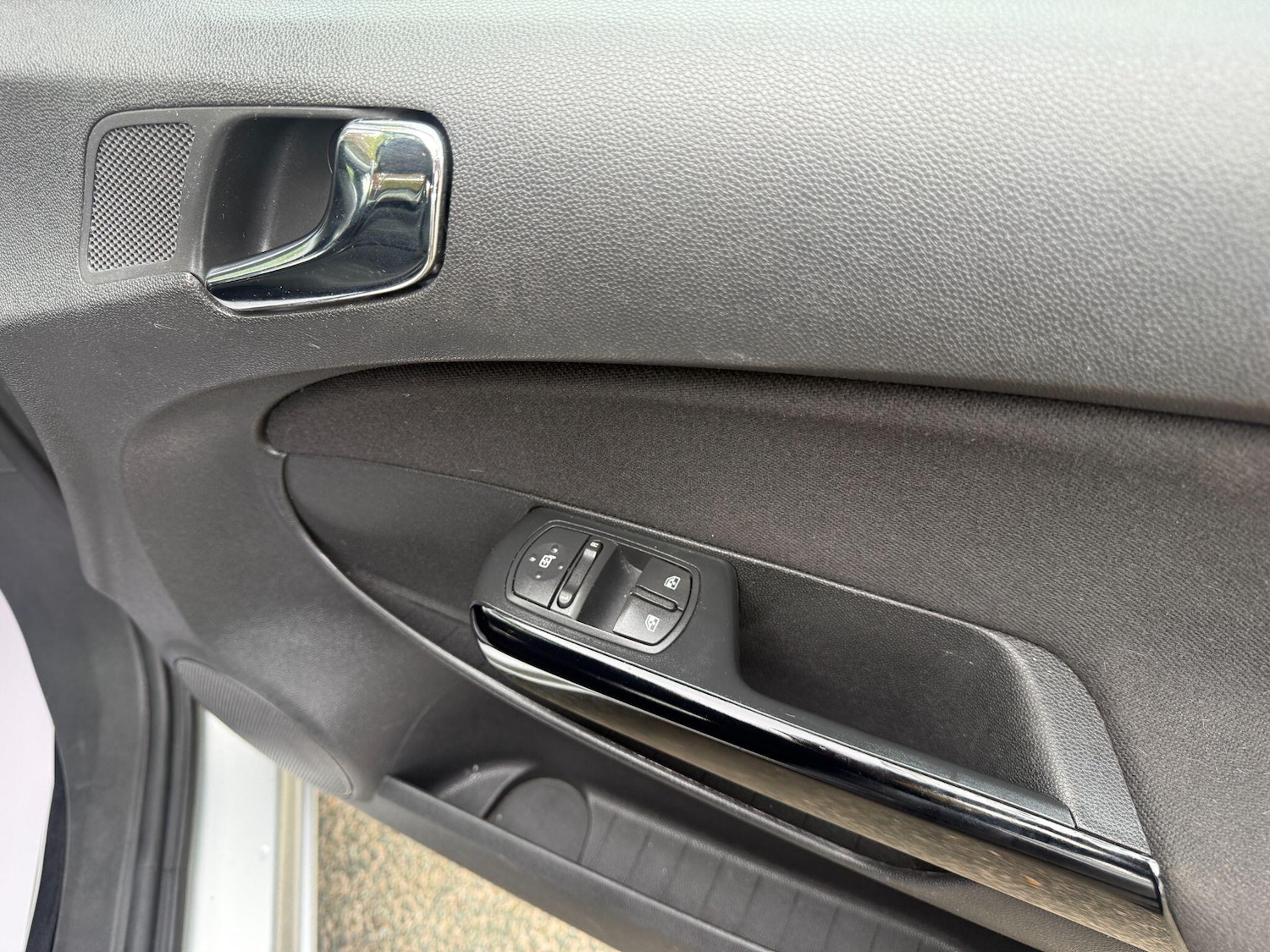 Used Vauxhall Corsa 2014 for sale - 76377281: Photo 51