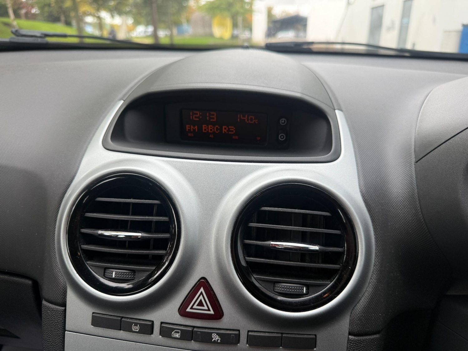 Used Vauxhall Corsa 2014 for sale - 76377281: Photo 55