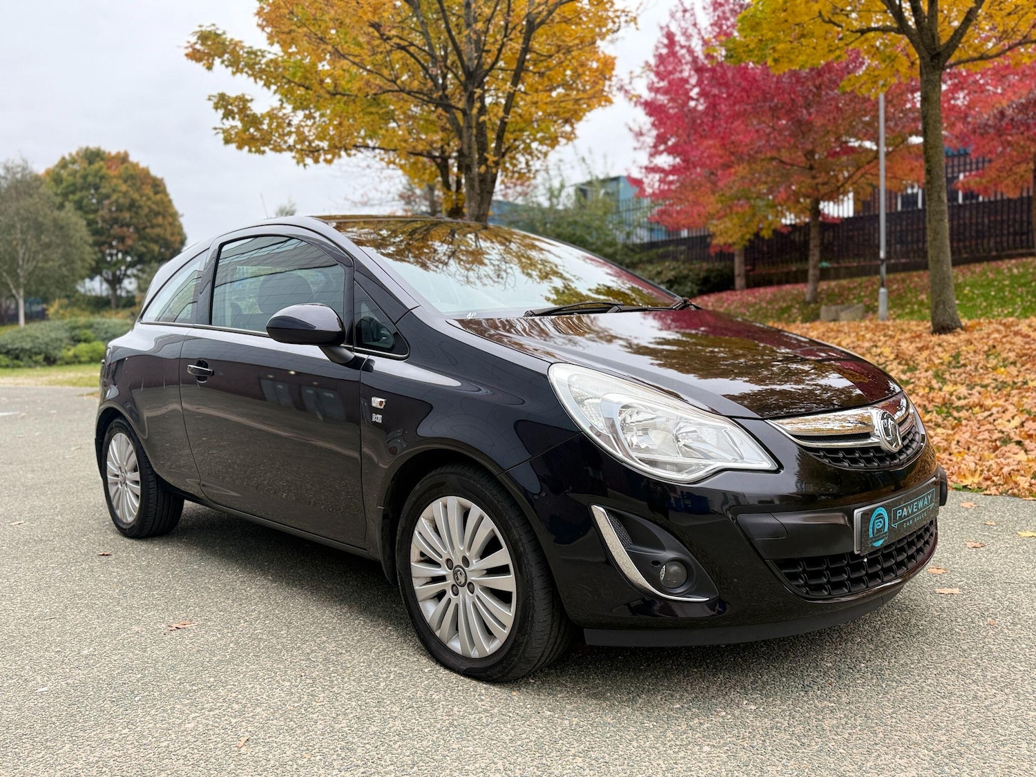 Used Vauxhall Corsa 2012 for sale - 76377841: Photo 1