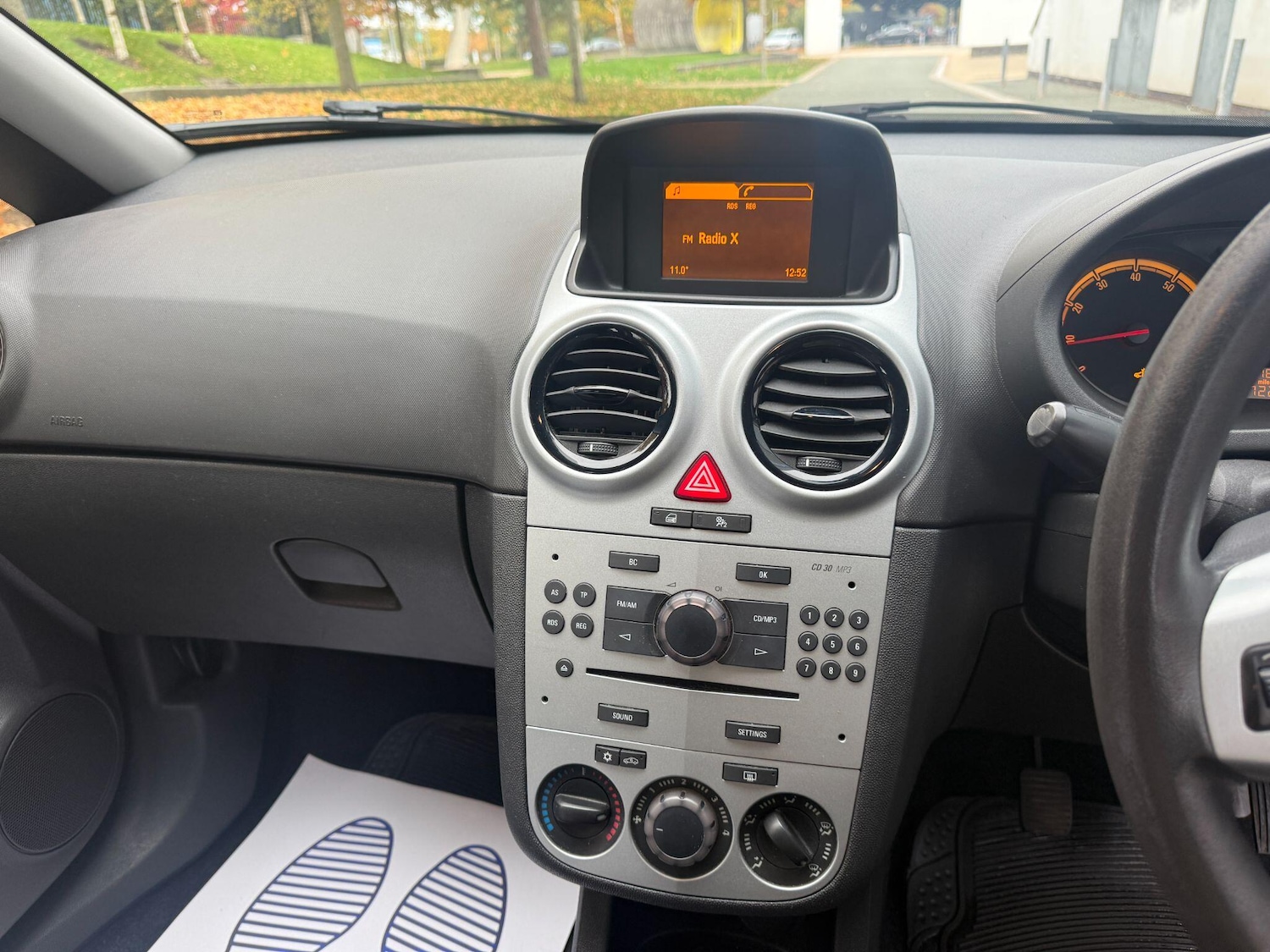 Used Vauxhall Corsa 2012 for sale - 76377841: Photo 10