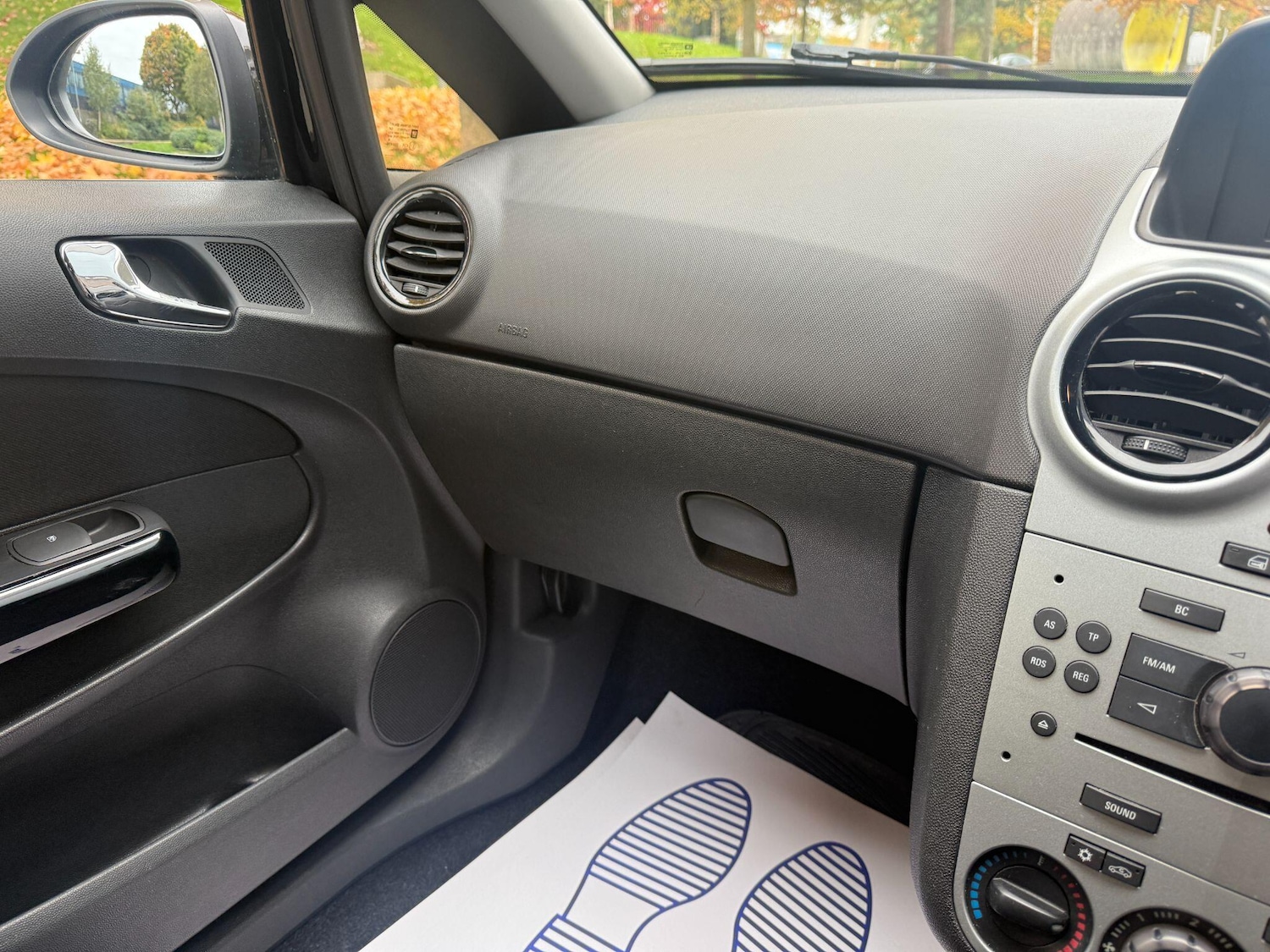 Used Vauxhall Corsa 2012 for sale - 76377841: Photo 19