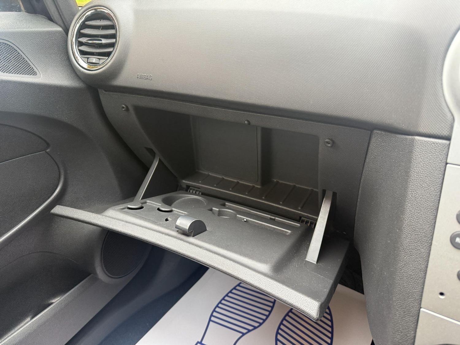 Used Vauxhall Corsa 2012 for sale - 76377841: Photo 50