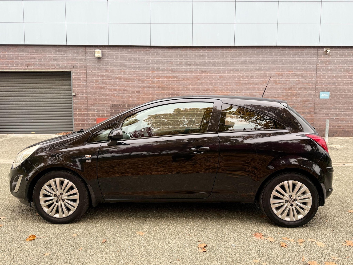 Used Vauxhall Corsa 2012 for sale - 76377841: Photo 6