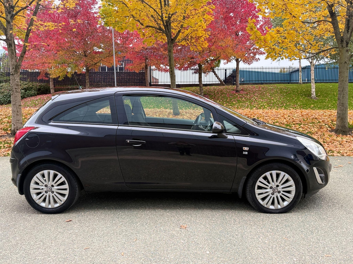 Used Vauxhall Corsa 2012 for sale - 76377841: Photo 7