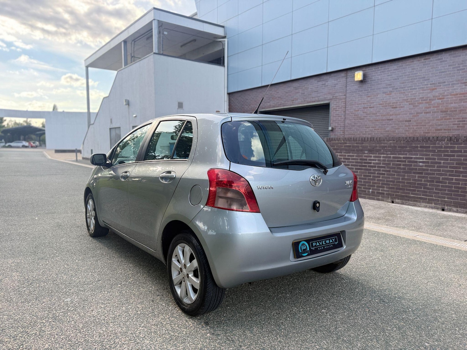 Used Toyota Yaris 2007 for sale - 76378110: Photo 3