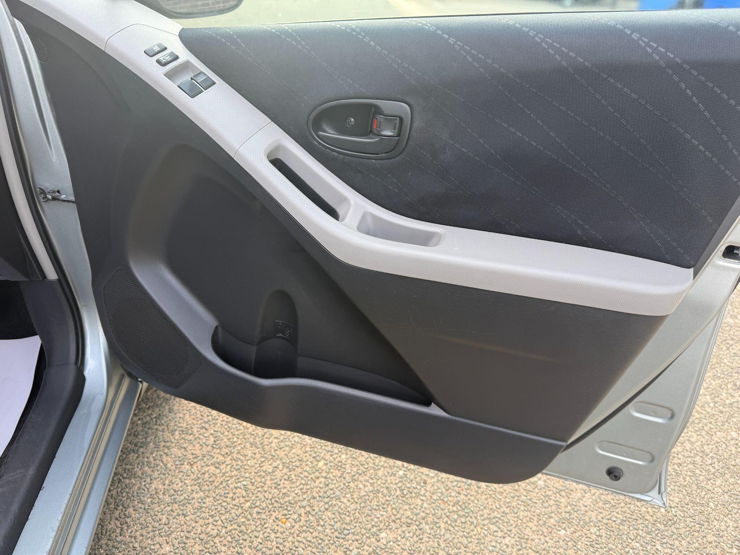 Used Toyota Yaris 2007 for sale - 76378110: Photo 35