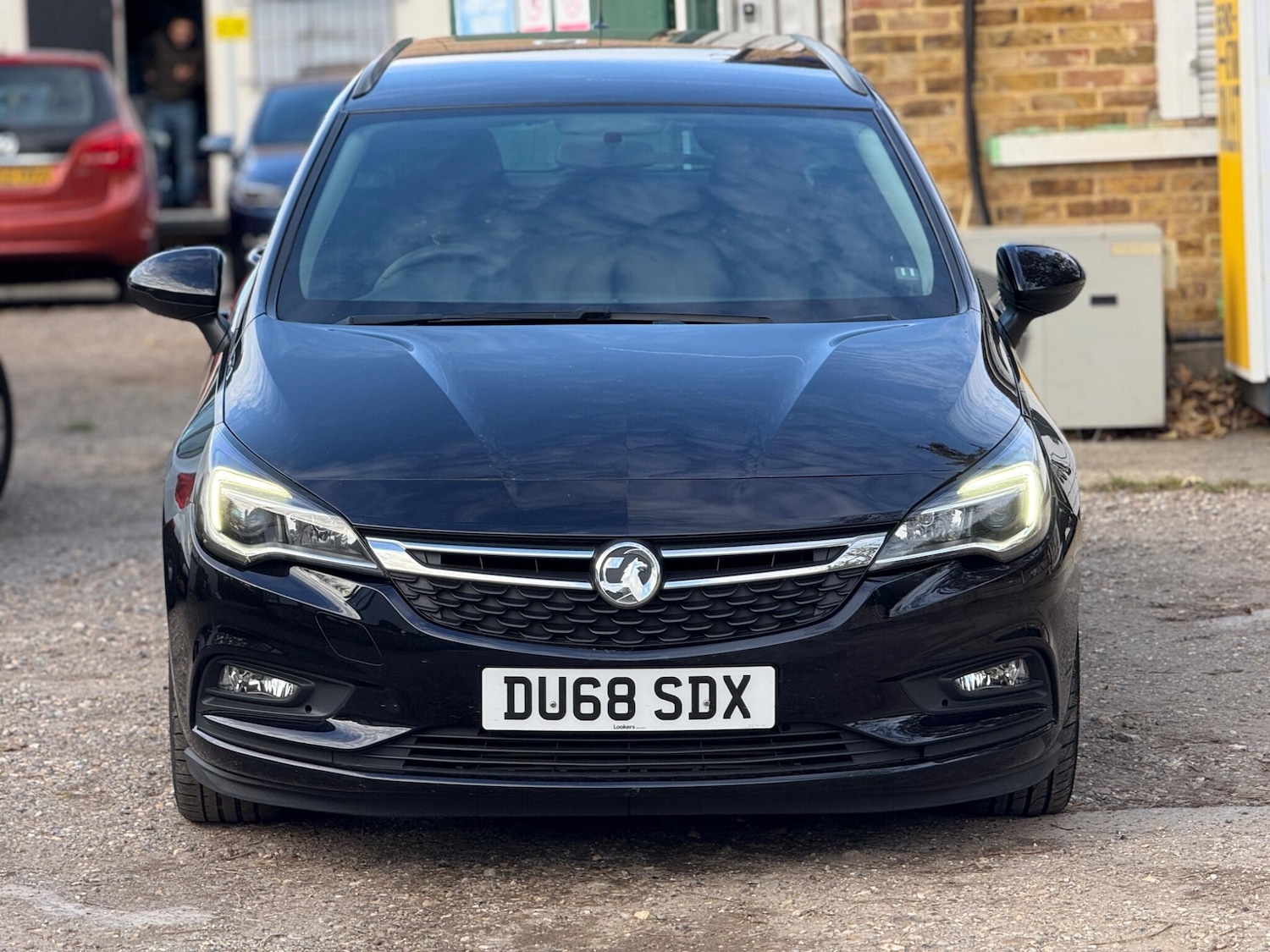 Used Vauxhall Astra 2018 for sale - 78083897: Photo 2