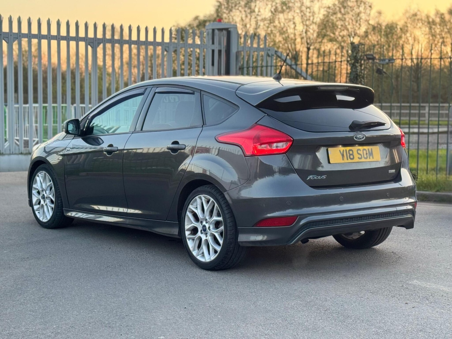 Used Ford Focus 2017 for sale - 78083935: Photo 3