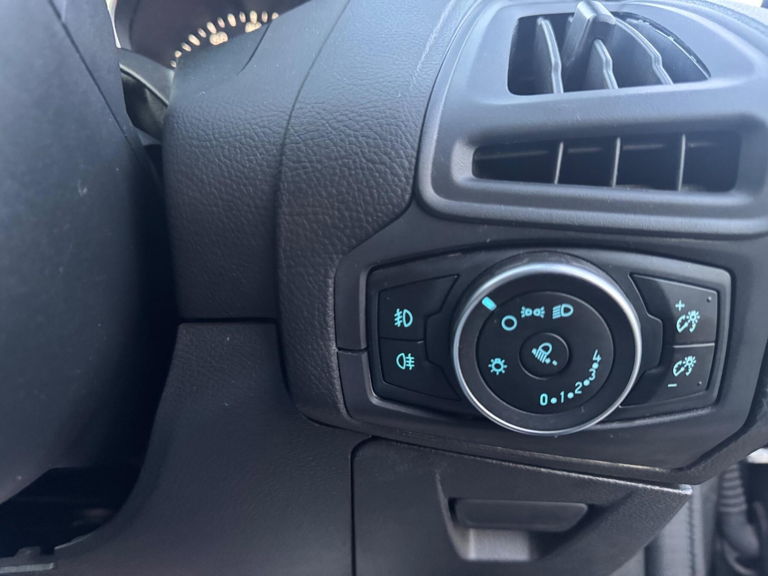 Used Ford Focus 2017 for sale - 78083935: Photo 40