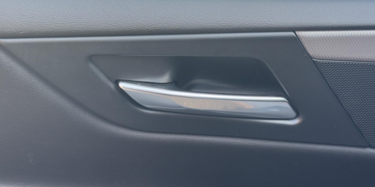 Used Jaguar XE 2015 for sale - 78083932: Photo 11