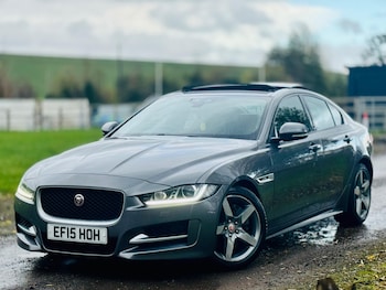 Used Jaguar XE 2015 for sale - 78083932: Photo