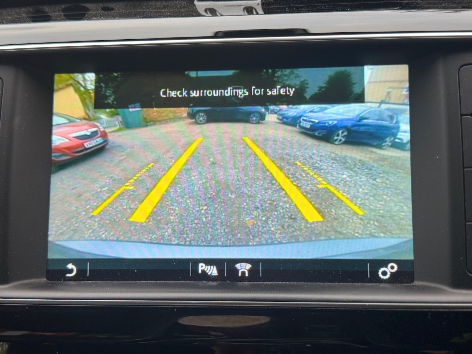 Used Jaguar XE 2015 for sale - 78083932: Photo 7