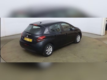 Used Peugeot 208 2018 for sale - 79182972: Photo