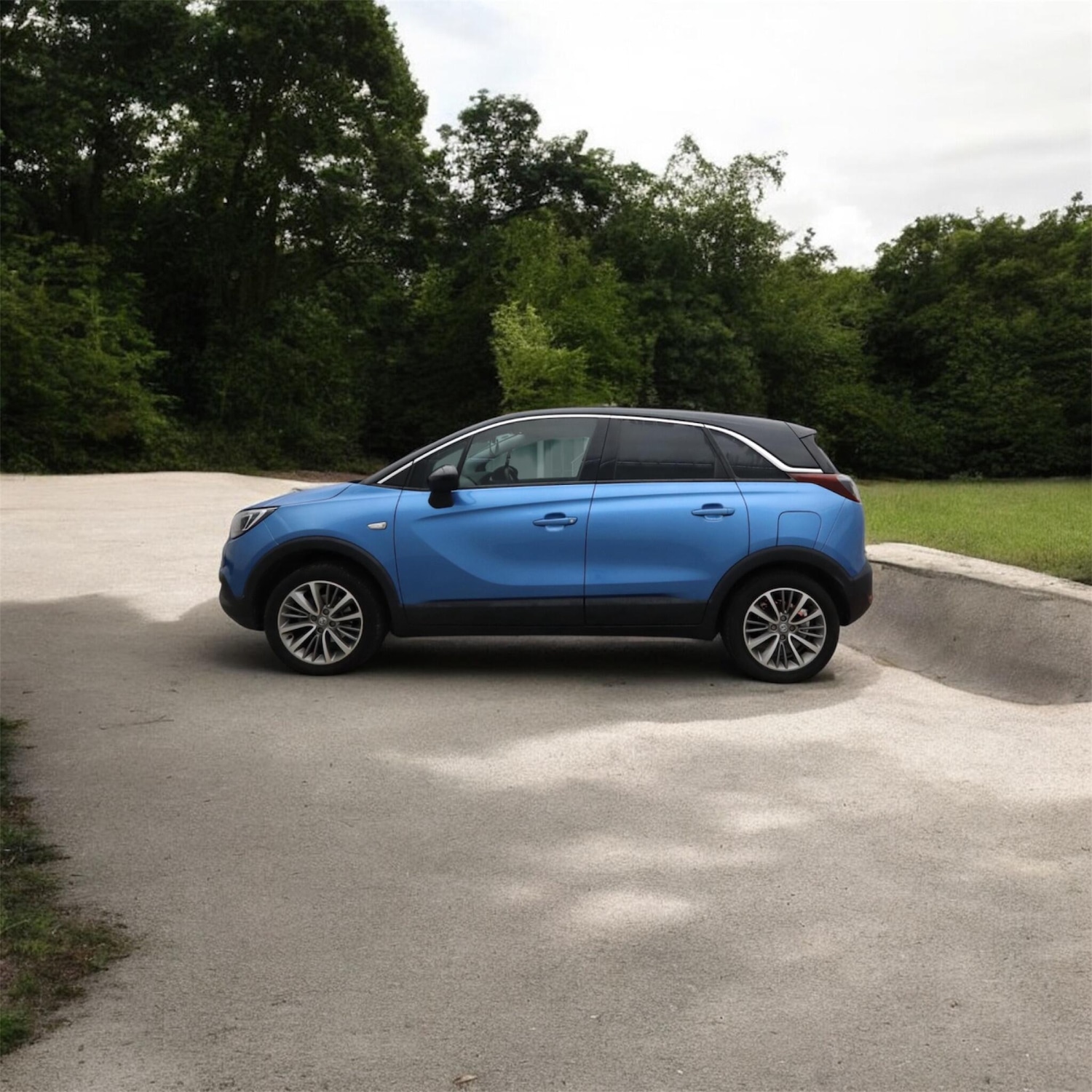 Used Vauxhall Crossland X 2020 for sale - 78083972: Photo 2