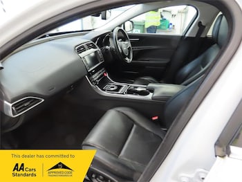 Used Jaguar XE 2017 for sale - 78257924: Photo