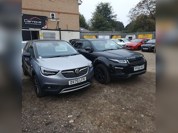 Used Jaguar XE 2017 for sale - 78257924: Photo