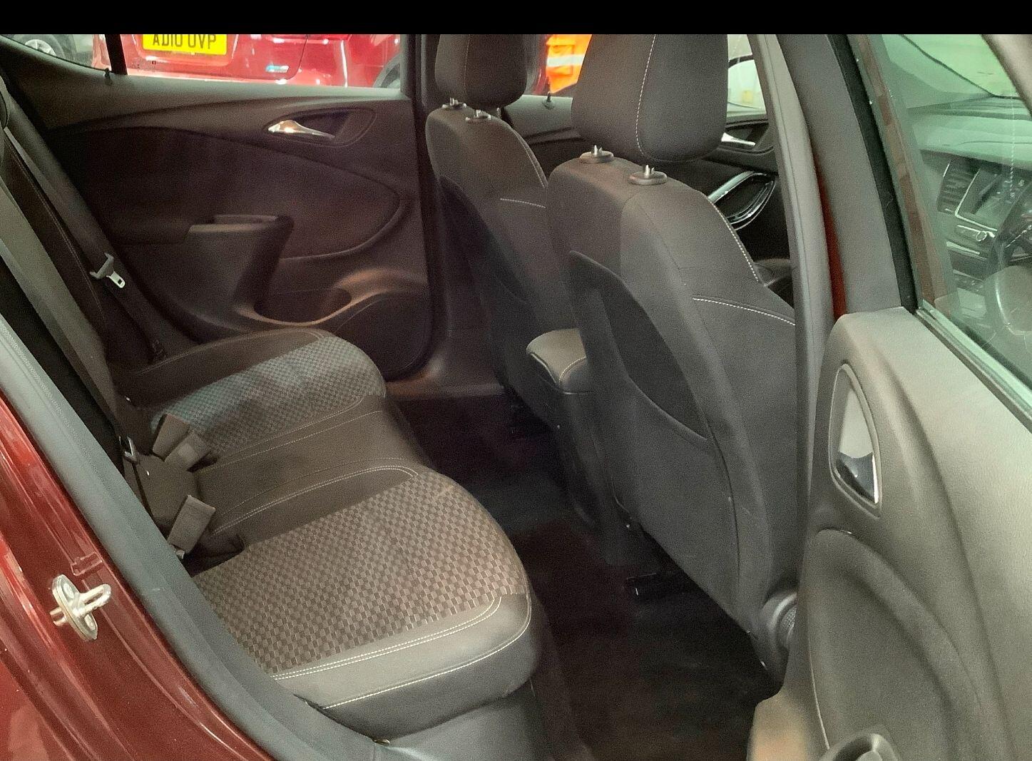 Used Vauxhall Astra 2018 for sale - 78083977: Photo 7