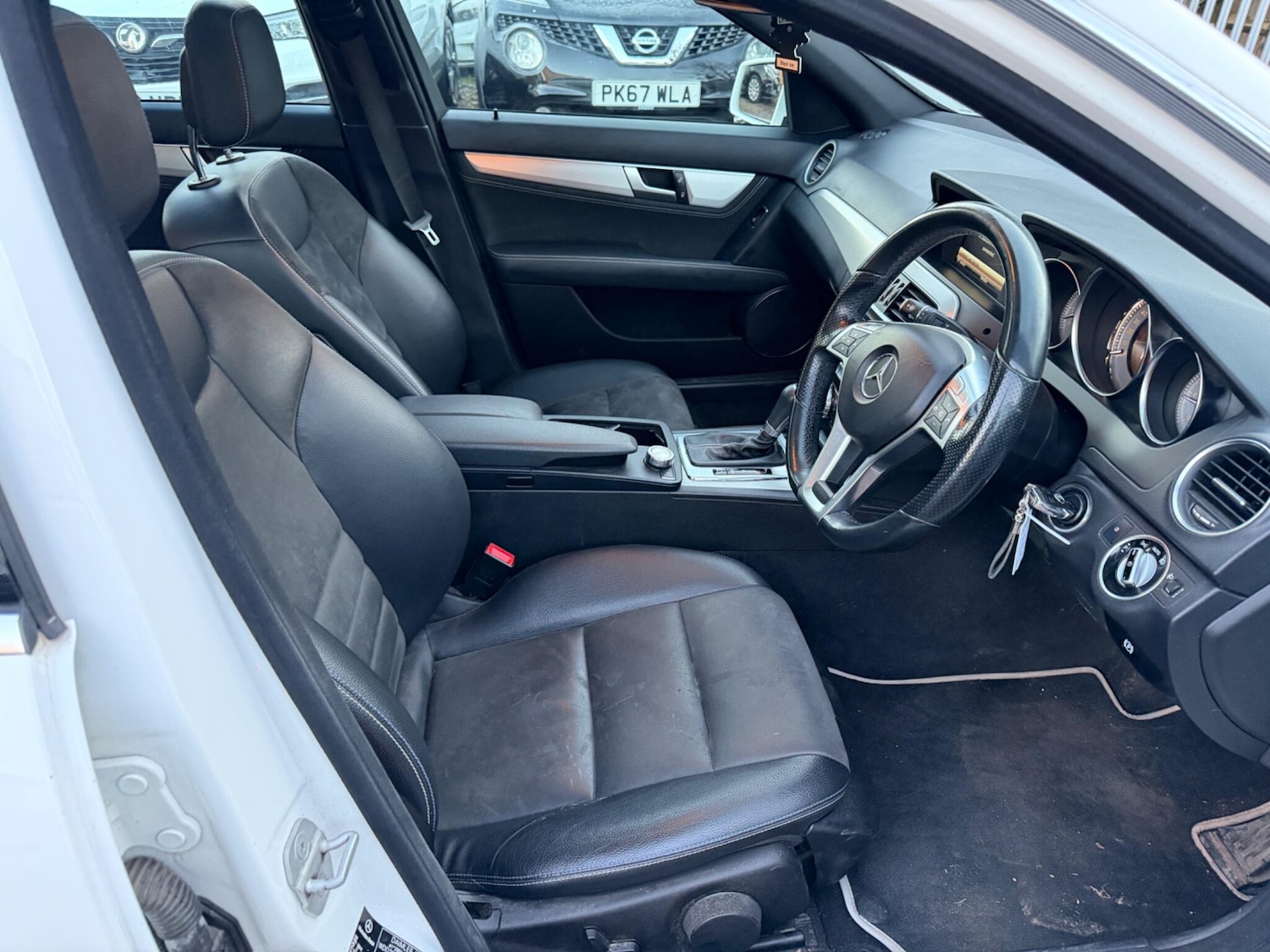 Used Mercedes-Benz C Class 2014 for sale - 78083912: Photo 20