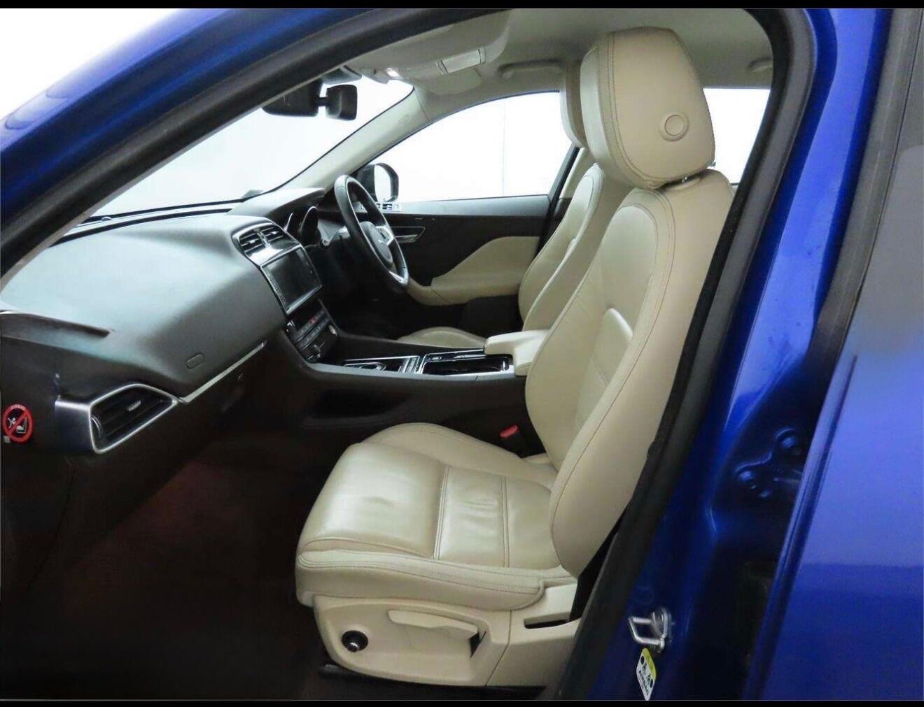 Used Jaguar F-Pace 2018 for sale - 78137211: Photo 17