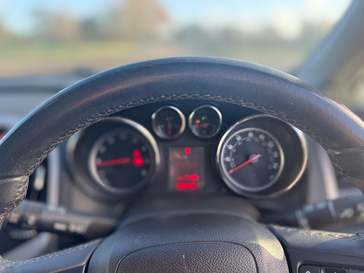 Used Vauxhall Astra 2013 for sale - 78083917: Photo 6