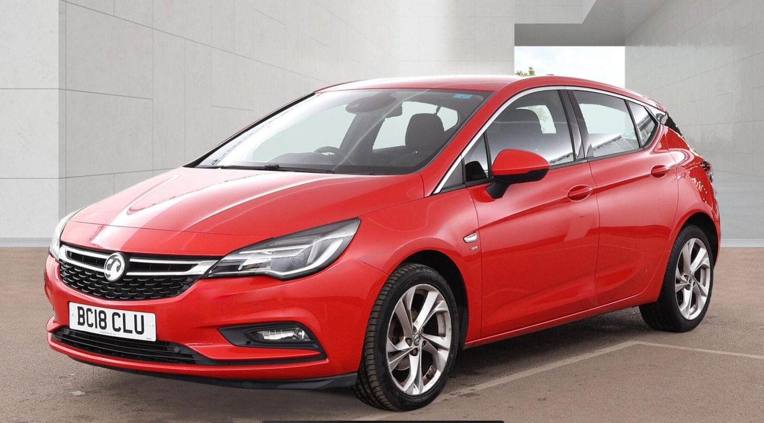 Used Vauxhall Astra 2018 for sale - 78129206: Photo 2