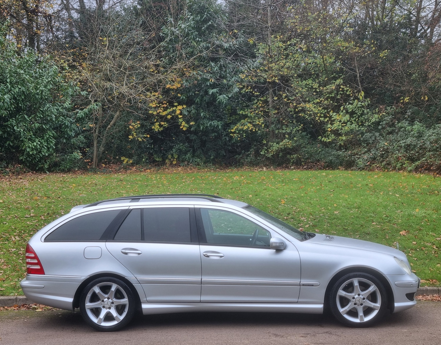 Used Mercedes-Benz C Class 2007 for sale - 76640376: Photo 2