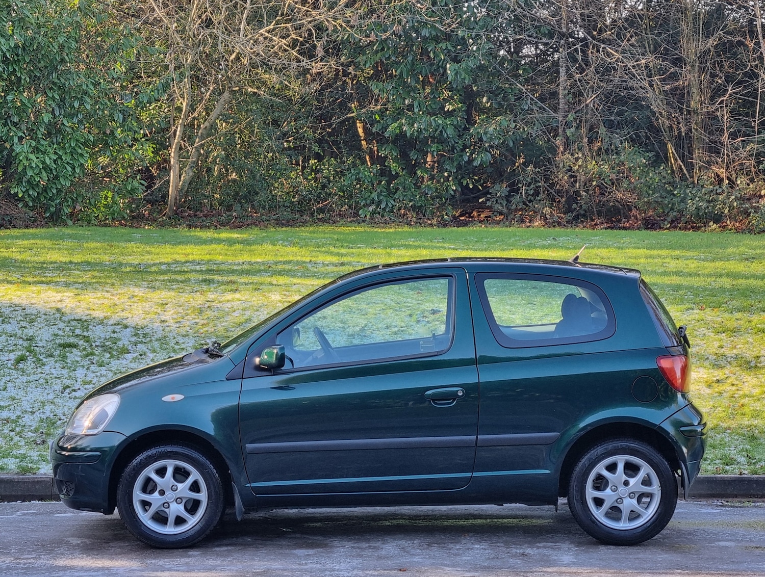 Used Toyota Yaris 2004 for sale - 77125989: Photo 5
