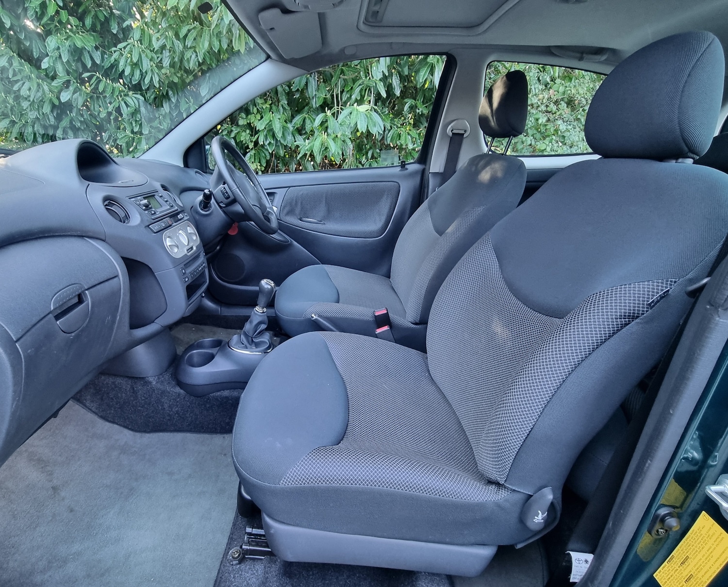 Used Toyota Yaris 2004 for sale - 77125989: Photo 7