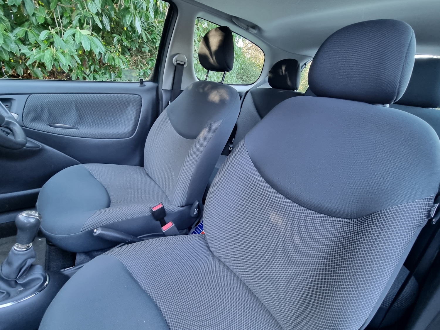 Used Toyota Yaris 2004 for sale - 77125989: Photo 8