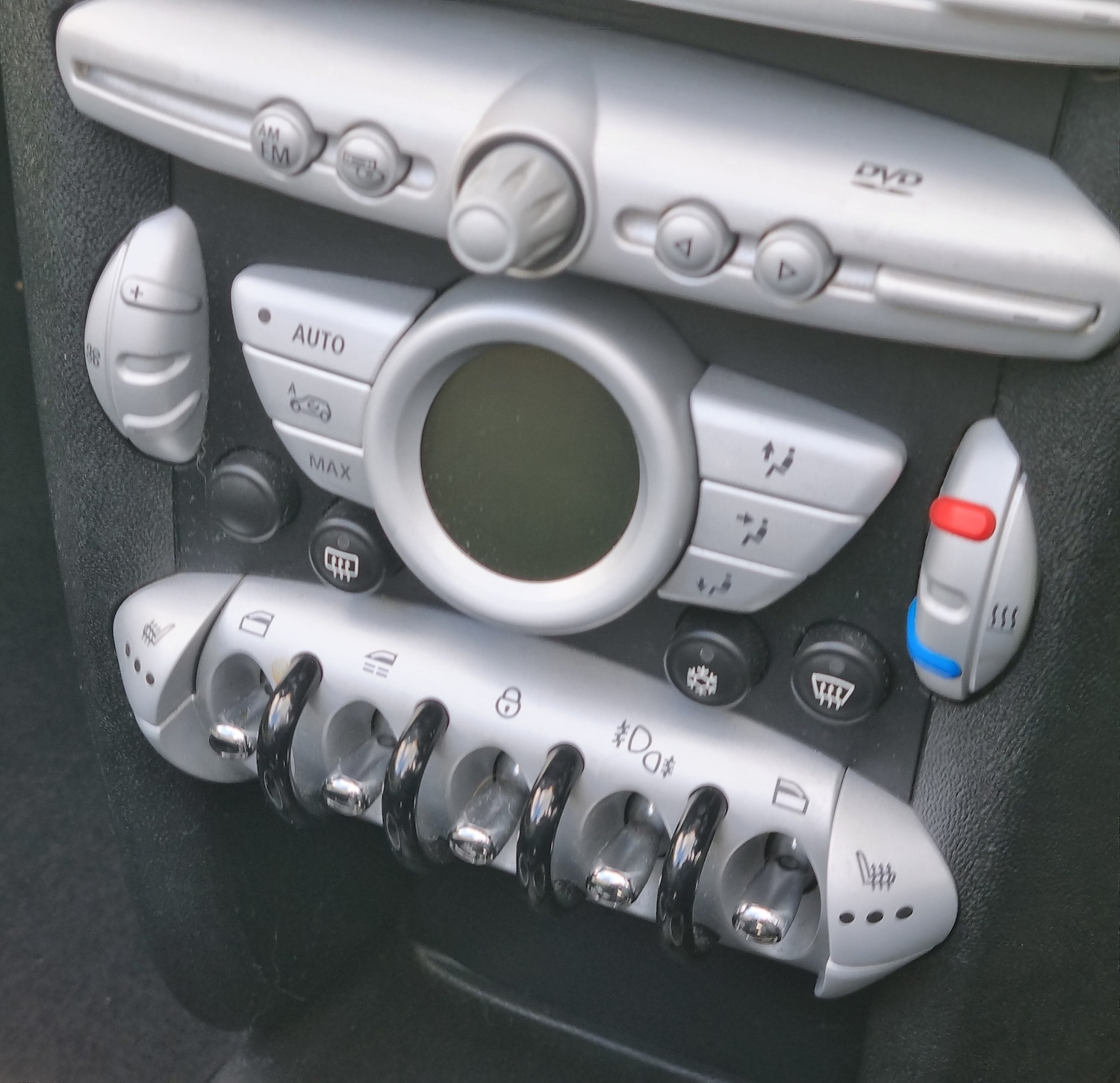 Used MINI Convertible 2009 for sale - 78054329: Photo 11