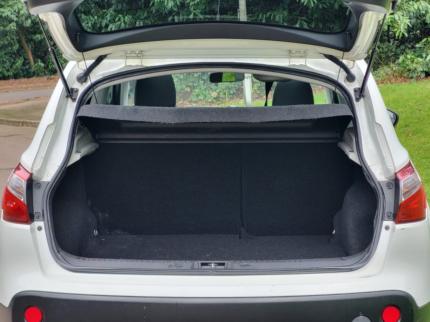 Used Nissan Qashqai 2012 for sale - 77069890: Photo 16