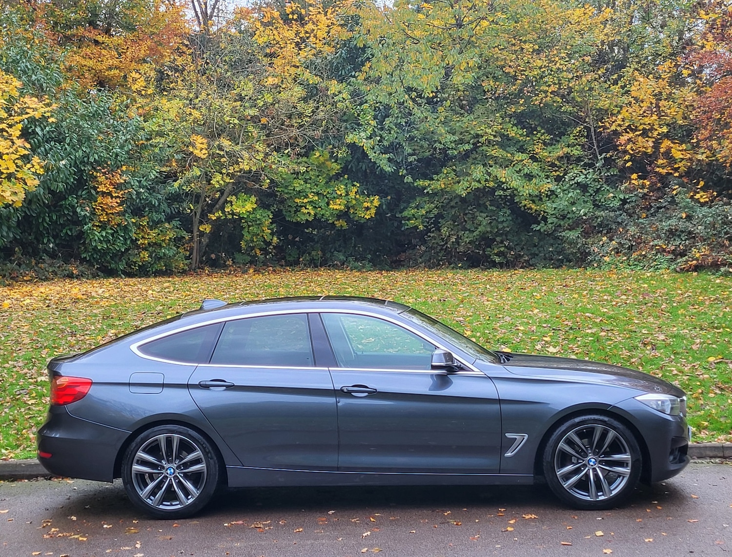 Used BMW 3 Series 2023 for sale - 76450665: Photo 2