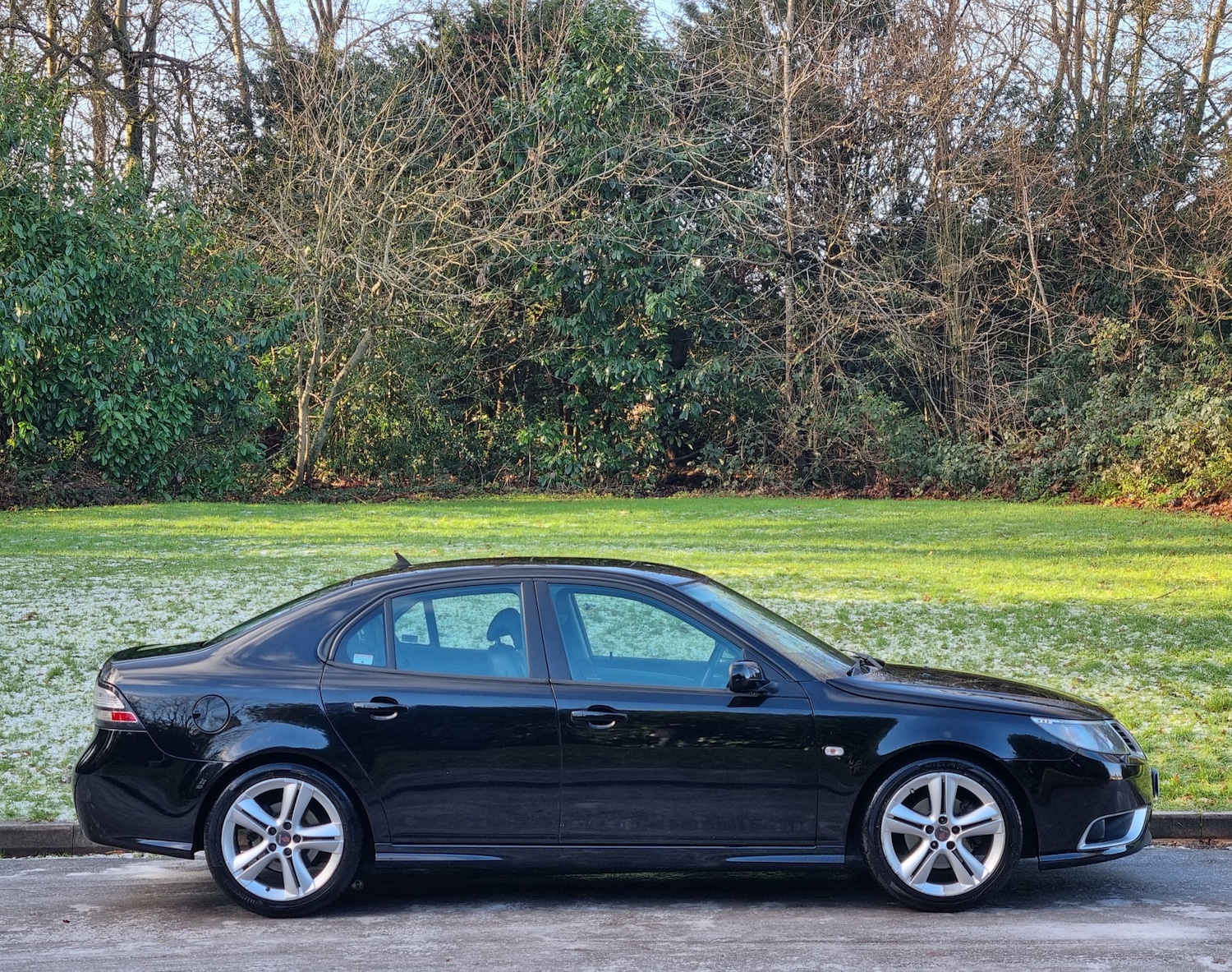 Used Saab 9-3 2007 for sale - 77125821: Photo 2