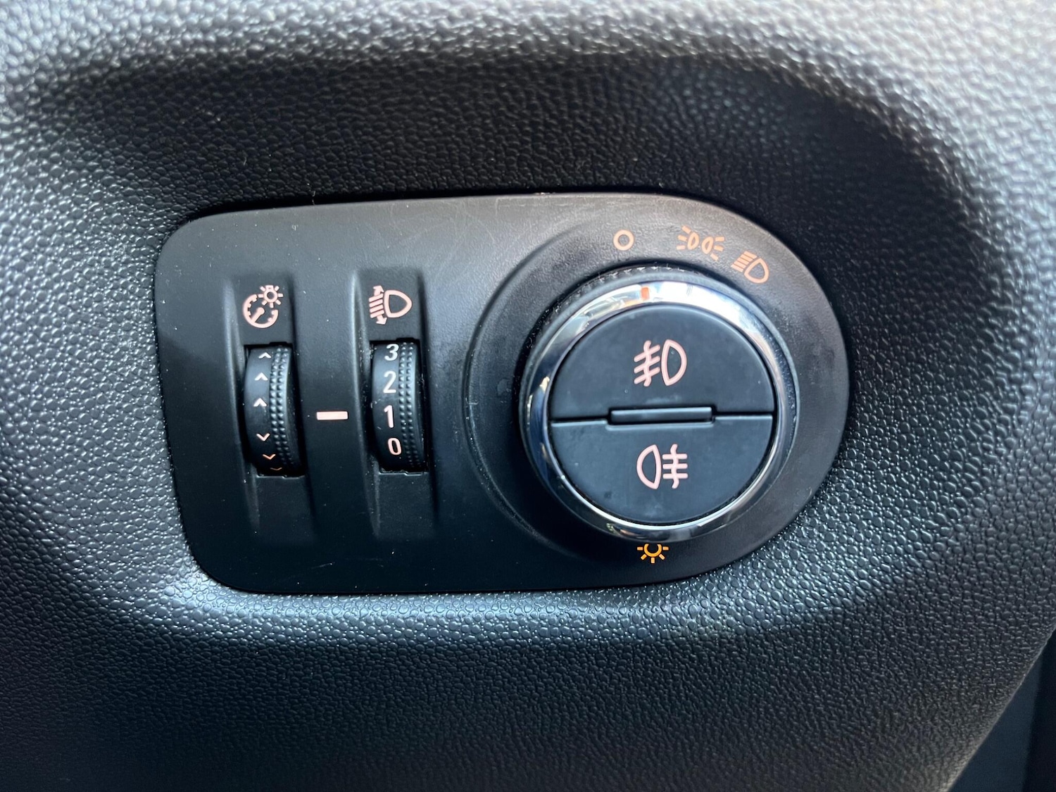 Used Vauxhall Corsa for sale - 78116555: Photo 24